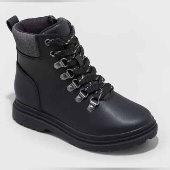 art class Other - NWT Art Class Boys Black/Gray Atticus Boot Size 2
